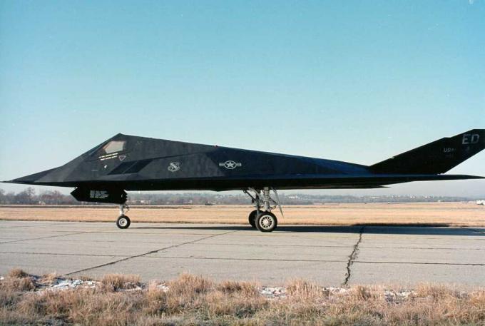 F-117A stealth borec