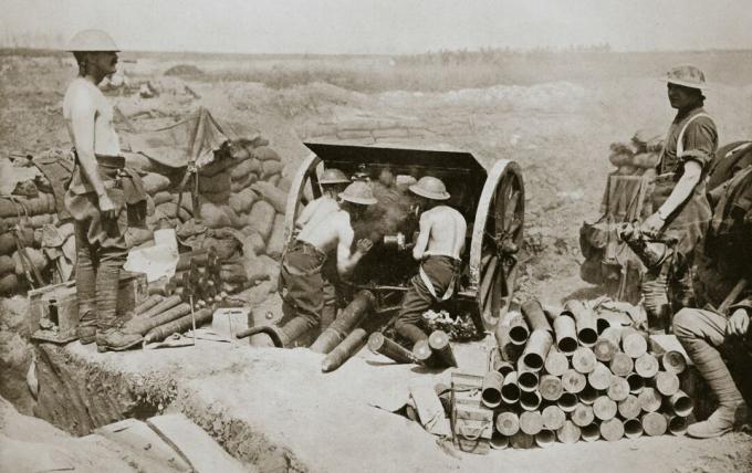Vroče delo v Gunsovi kampanji Somme Francija I. svetovna vojna 1916