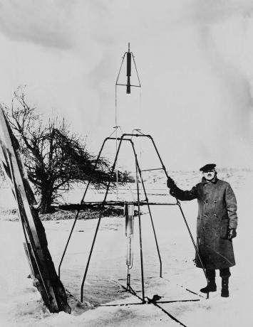 Dr. Robert H. Goddard in njegove rakete