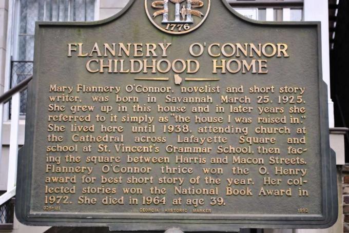 Plaketa v otroškem domu Flannery O'Connor