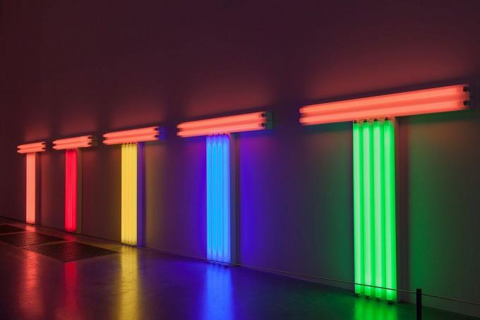 dan flavin brez naslova don Judd