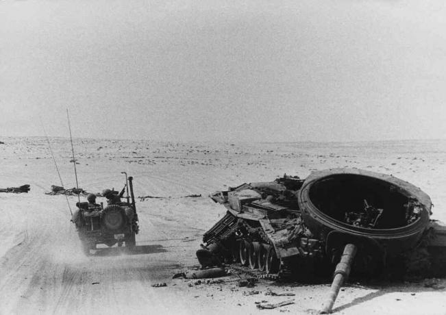 Razbitje egipčanskega tanka na Sinaju, 1973