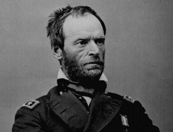 Generalmajor William T. Sherman je sedel v modri uniformi vojske vojske.