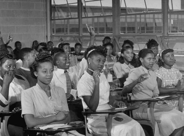 September 1949 Afroameriški študenti v razredu na popolnoma novi srednji šoli George Washington Carver, Alabama