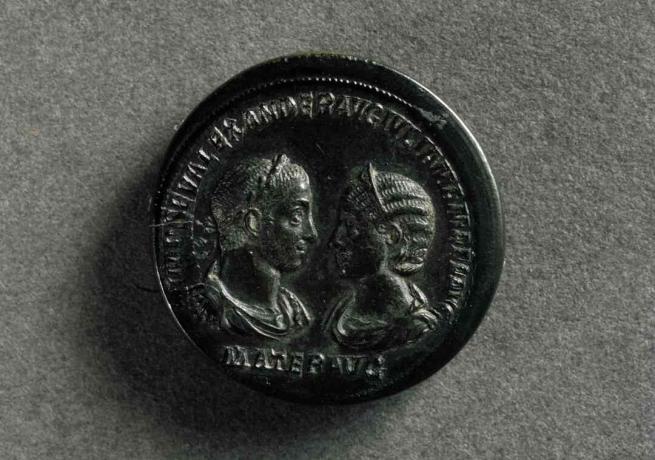 Bronasti medaljoni s portreti Aleksandra Severusa in njegove matere Julije Avite Mamaea, rimski kovanci, 3. stoletje našega štetja