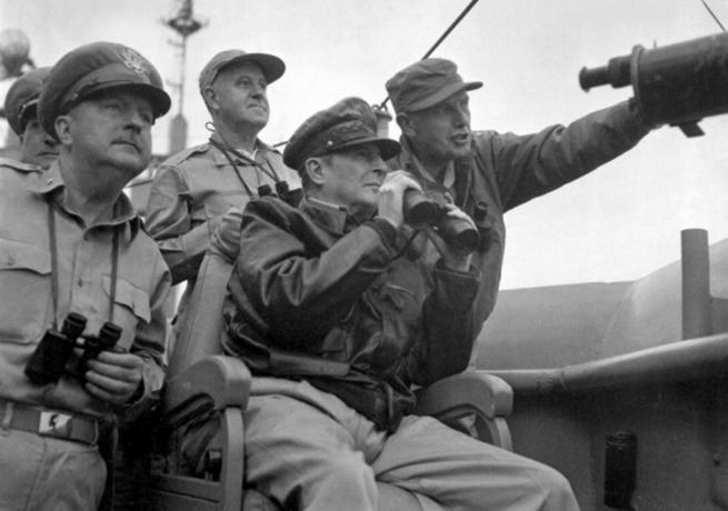 MacArthur v Inchonu