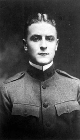 F. Scott Fitzgerald v vojaški uniformi