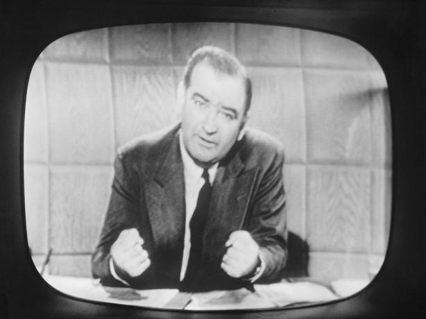 Senator Joseph R. McCarthy v televizijski oddaji