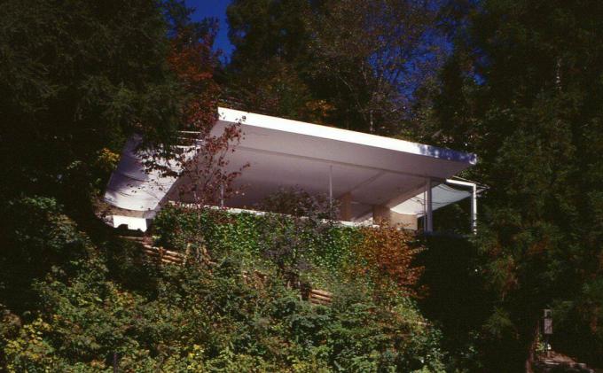 Zunanjost hiše brez zidov, ki jo je zasnoval Shigeru Ban, 1997, Nagano, Japonska