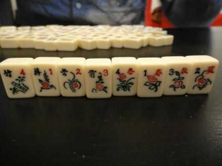 Cvetna obleka niza ploščic Mahjong.