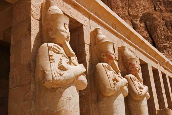 Kraljica Hatshepsut kot Oziris