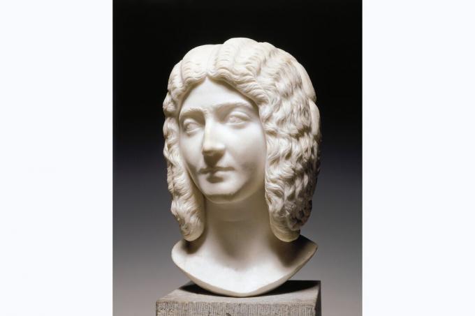 Izdelana skulptura glave rimske cesarice Julije Domne, žene Septimija Severusa, sestre Julije Maesa